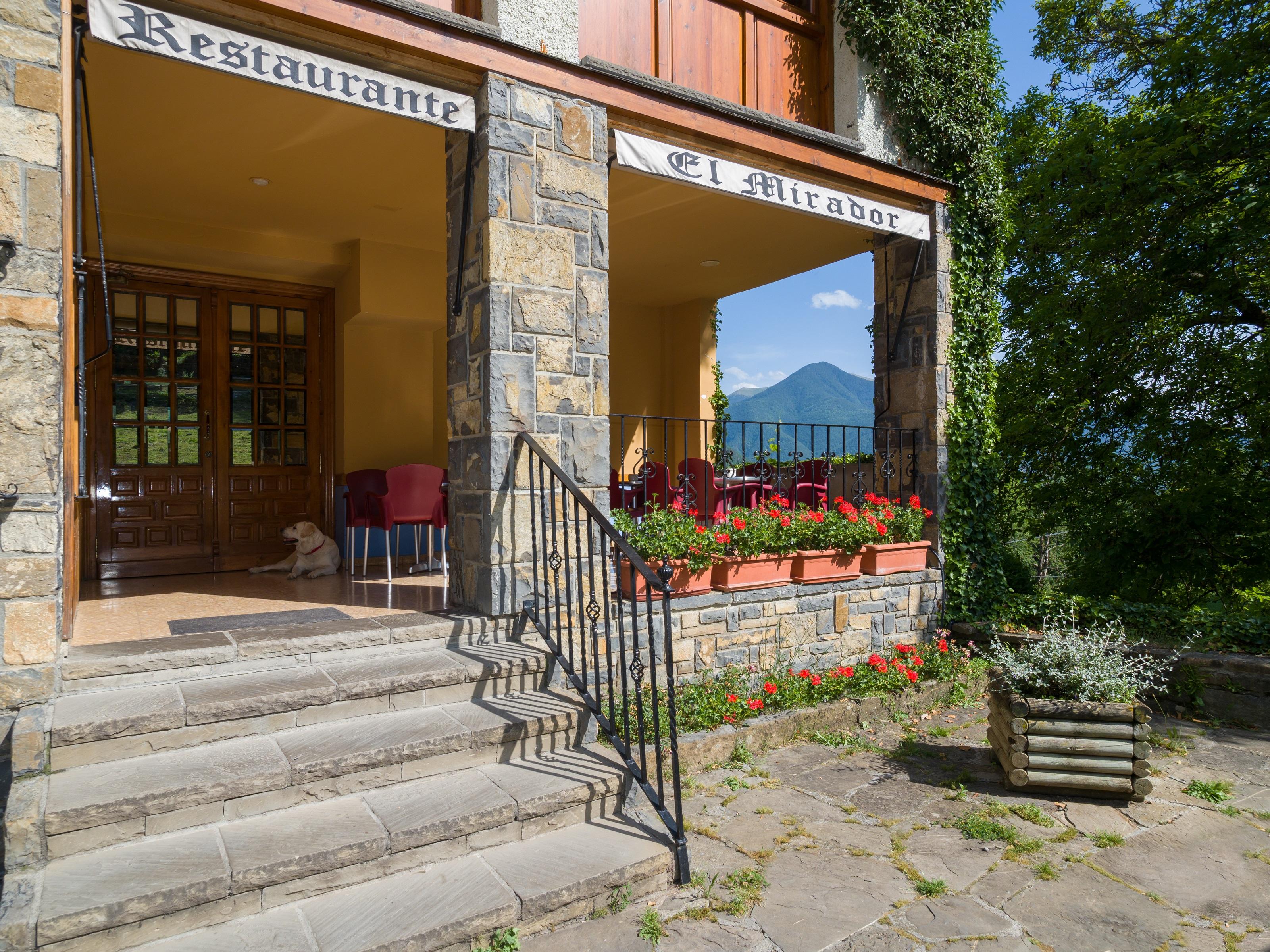 Hotel De Montana El Mirador Broto Exterior photo